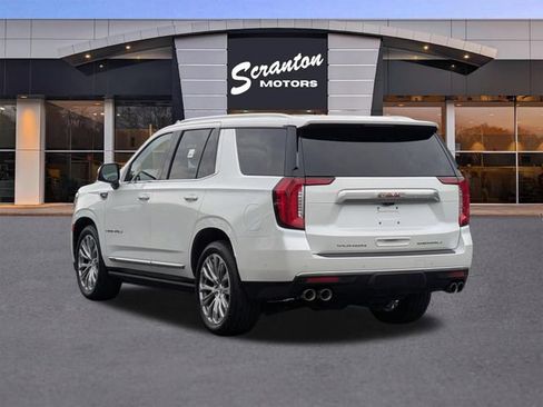 Used 2024 GMC Yukon Denali w/ Advanced Technology Package AWD/4WD image 3