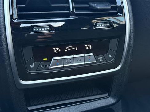 Used 2023 BMW X7 xDrive40i w/ Executive Package image 28