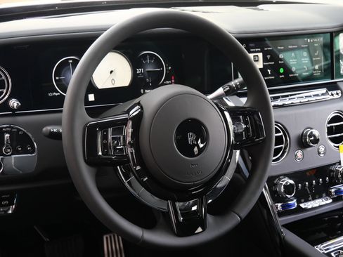 New 2026 Rolls-Royce Cullinan AWD/4WD image 24