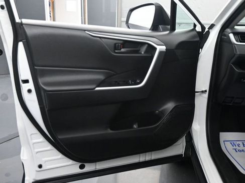 Used 2024 Toyota RAV4 LE image 10