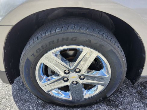 Used 2014 Chevrolet Equinox LTZ image 16