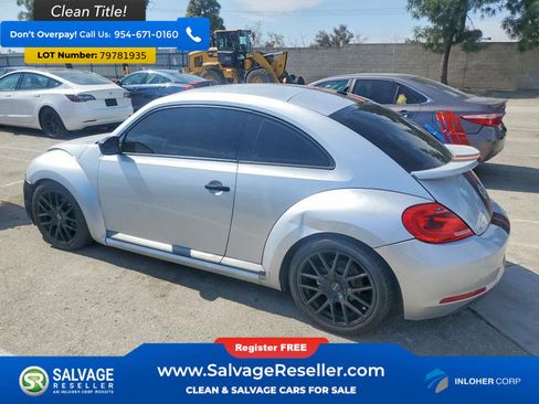 Used 2012 Volkswagen Beetle 2.5 image 3