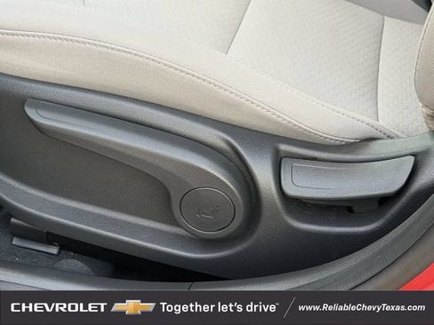 Used 2020 Hyundai Elantra SE FWD image 28