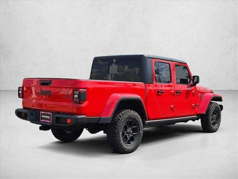 Used 2024 Jeep Gladiator Sport AWD/4WD image 5