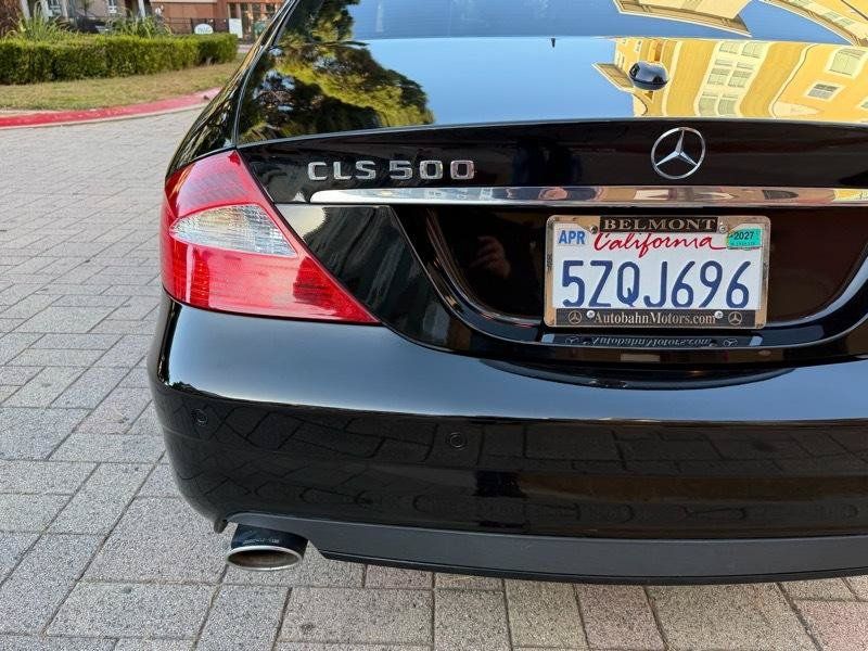Used 2006 Mercedes-Benz CLS 500 image 25