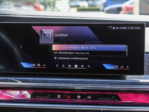 Certified 2025 BMW i7 eDrive50 w/ Premium Package image 14