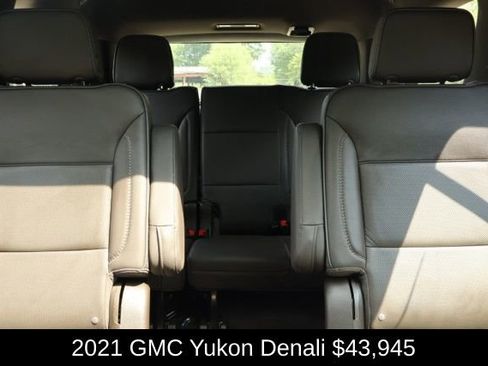 Used 2021 GMC Yukon Denali w/ Denali Premium Package image 15