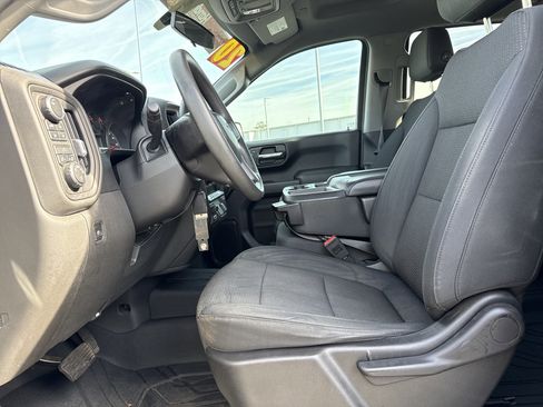 Used 2020 Chevrolet Silverado 1500 Custom Trail Boss w/ Custom Convenience Package image 16