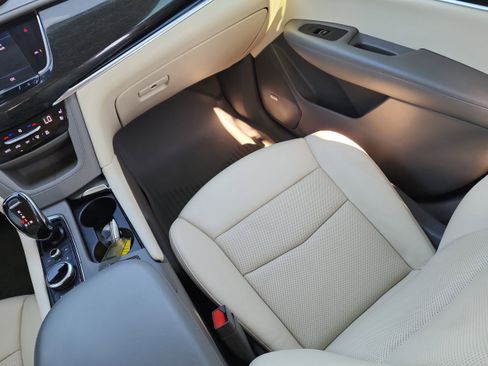 Used 2020 Cadillac XT6 Premium Luxury image 13