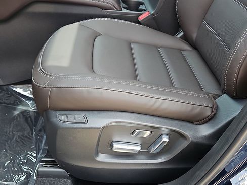 New 2025 MAZDA CX-5 Signature AWD/4WD image 19