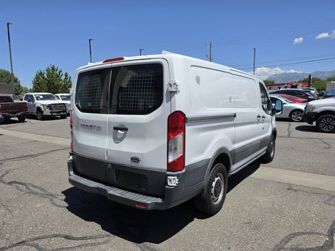 Used 2016 Ford Transit 250 130 Low Roof RWD image 7
