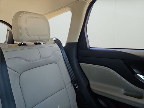 New 2026 Lincoln Corsair Premiere FWD image 6