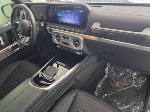 Certified 2025 Mercedes-Benz G 580 w/ Manufactur Interior Package image 29