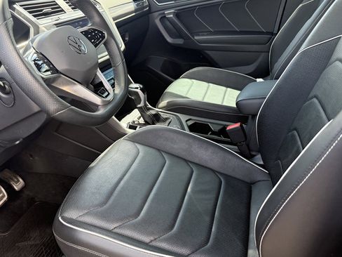 Used 2024 Volkswagen Tiguan SEL R-Line AWD/4WD image 11