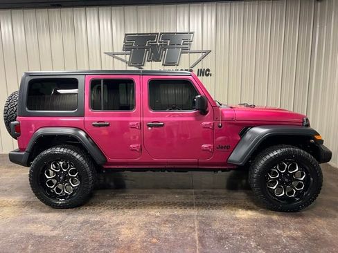 Used 2021 Jeep Wrangler Unlimited Sport image 7