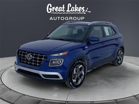 Used 2022 Hyundai Venue SEL image 1