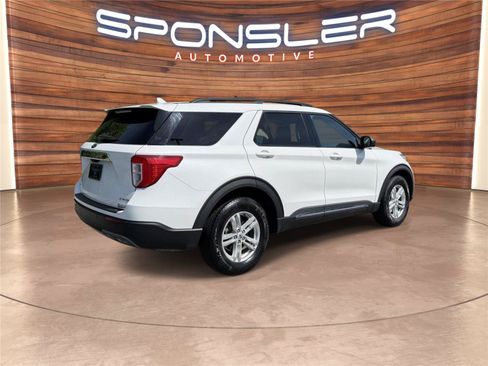 Certified 2021 Ford Explorer XLT w/ Equipment Group 202A AWD/4WD image 7