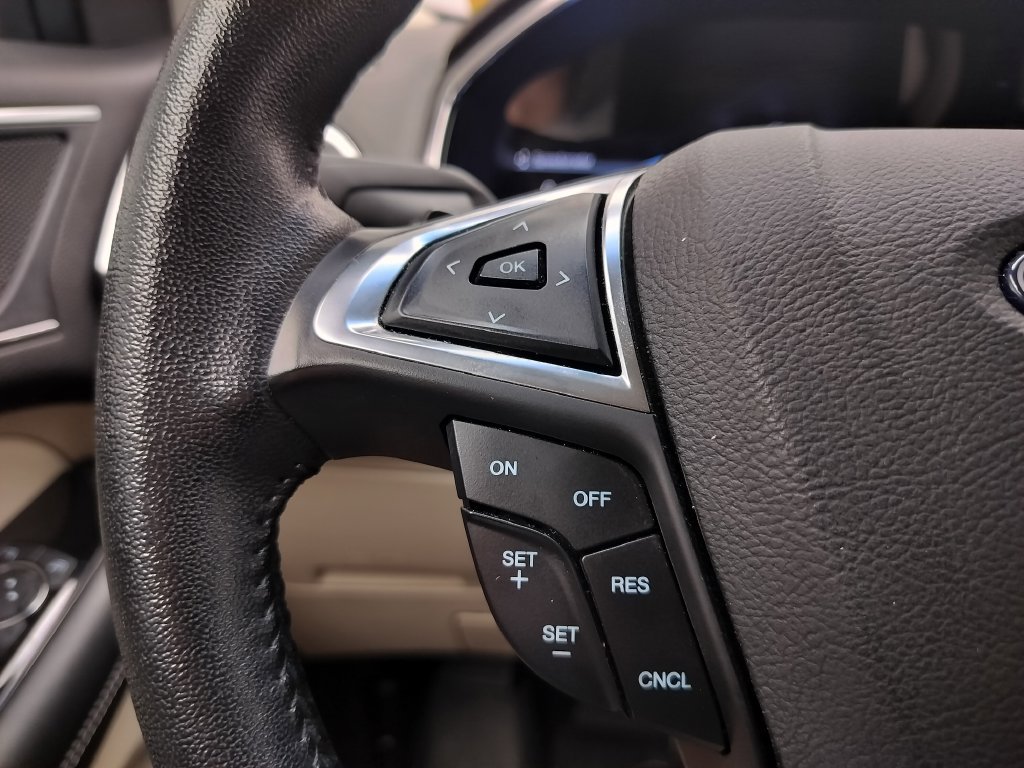 Used 2018 Ford Edge Titanium w/ Equipment Group 301A FWD image 14