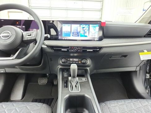 New 2026 Nissan Kicks SV w/ SV Premium Package image 26