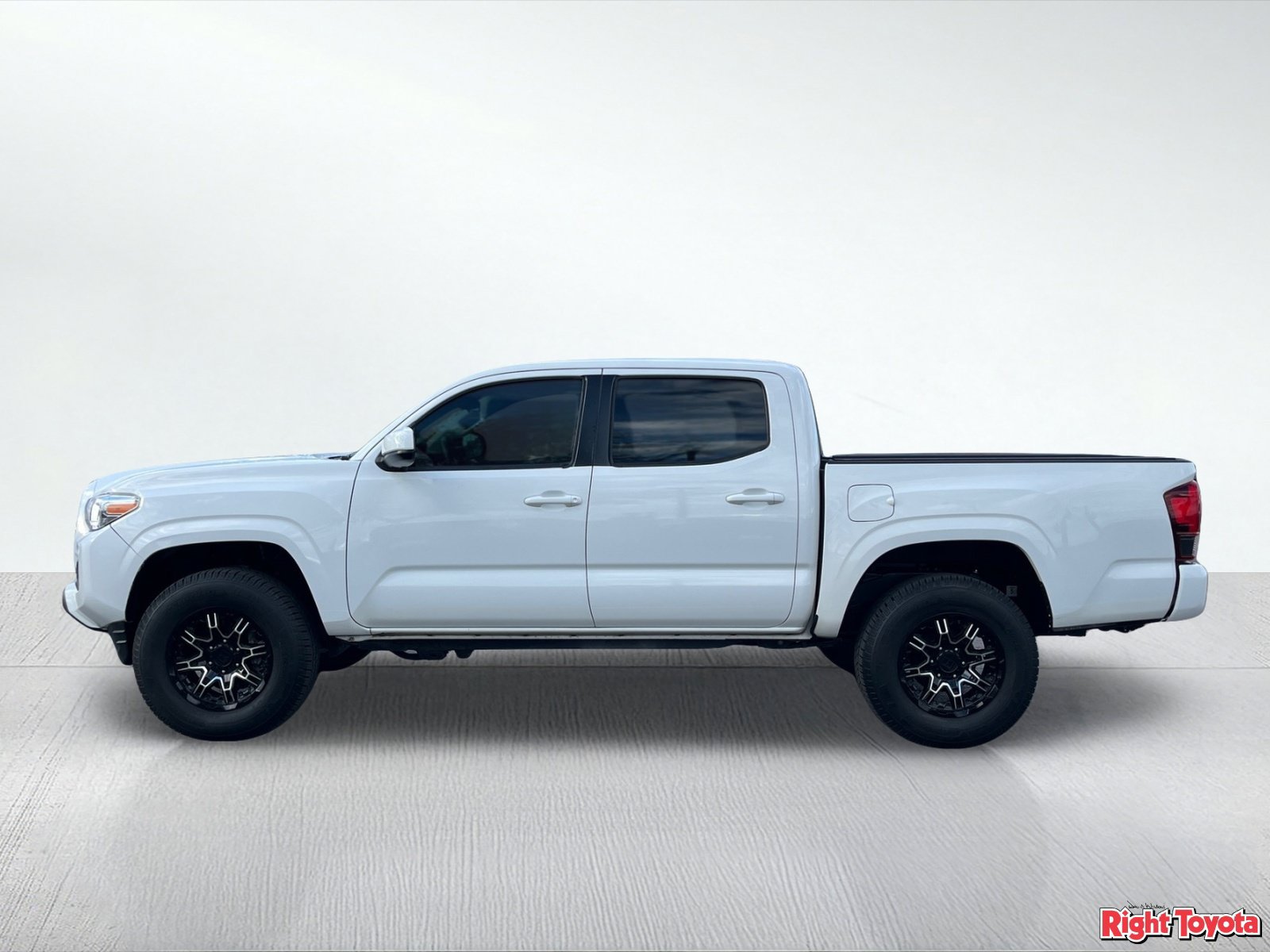 Used 2019 Toyota Tacoma SR w/ SR Convenience Package AWD/4WD image 4