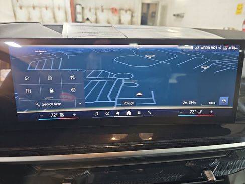 New 2026 BMW X5 xDrive40i w/ M Sport Package image 24