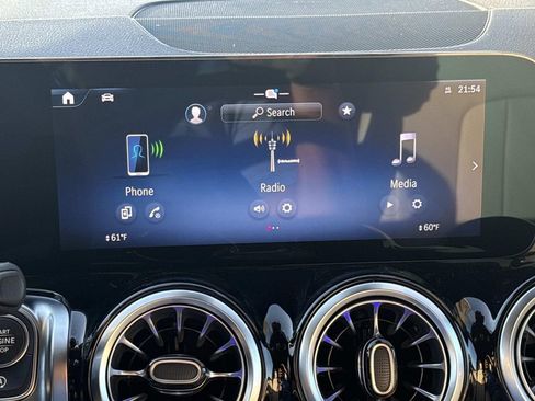 New 2026 Mercedes-Benz GLB 250 image 11