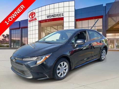 Used 2024 Toyota Corolla LE FWD image 2