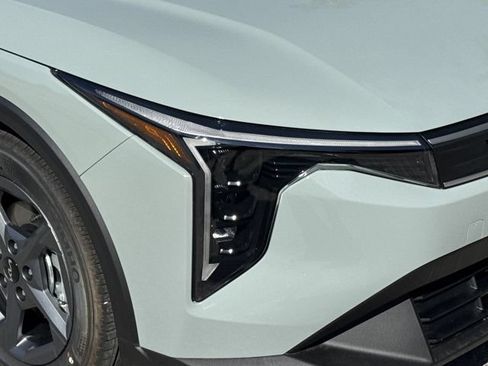 New 2026 Kia K4 FWD image 28