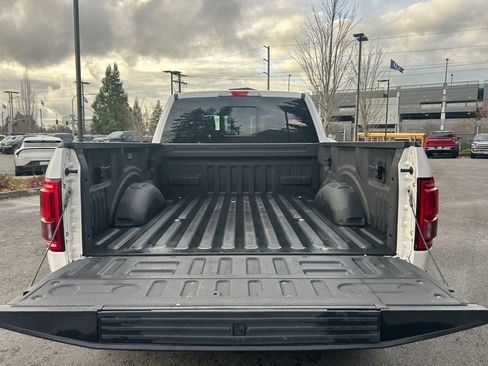 Used 2016 Ford F150 Lariat image 24
