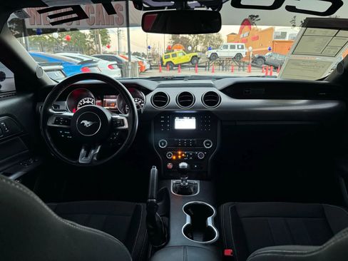 Used 2020 Ford Mustang GT Premium image 25