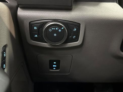 Used 2015 Ford F150 XLT w/ Equipment Group 302A Luxury image 23