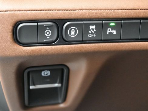 Used 2023 Acura MDX SH-AWD w/ Technology Package image 7