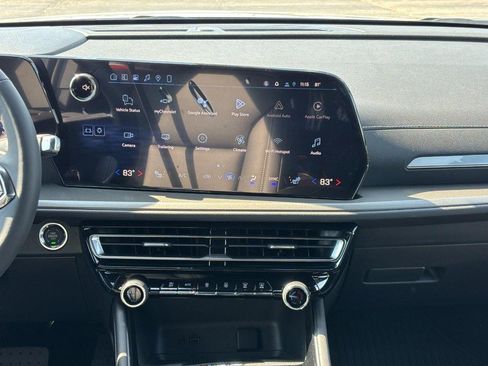 New 2026 Chevrolet Traverse LT w/ Midnight/Sport Edition FWD image 9