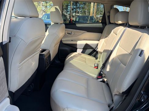 Used 2021 Nissan Murano SV w/ SV Special Edition Package image 11