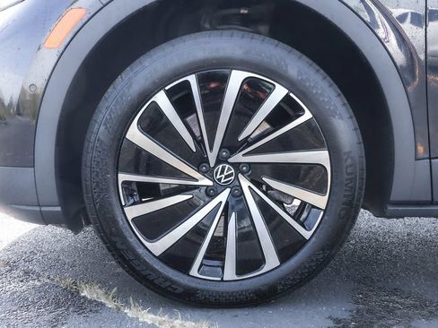 Certified 2023 Volkswagen ID.4 Pro S Plus AWD/4WD image 16
