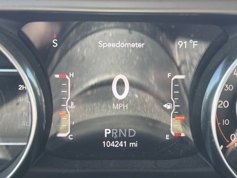 Used 2019 Jeep Wrangler Unlimited Sport S AWD/4WD image 2