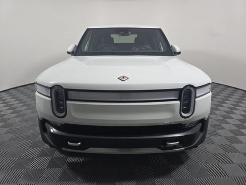 Used 2024 Rivian R1T Adventure AWD/4WD image 8
