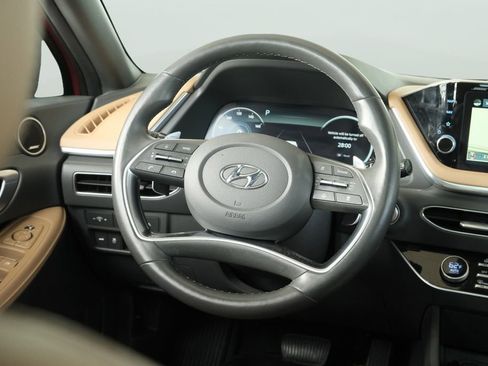 Used 2021 Hyundai Sonata Limited FWD image 11
