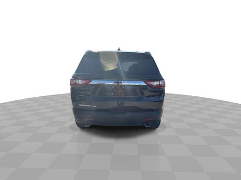 Used 2021 Chevrolet Traverse LS image 7
