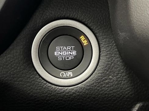 New 2026 RAM 1500 4x4 Crew Cab image 21