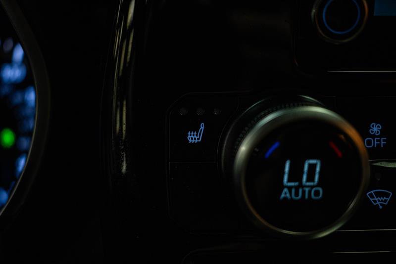 Used 2024 Toyota Highlander XLE AWD/4WD image 22