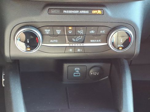 Certified 2023 Ford Escape ST-Line w/ Equipment Group 301A FWD image 17