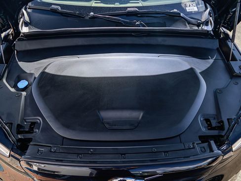 Used 2023 Volvo C40 P8 Recharge Ultimate image 32