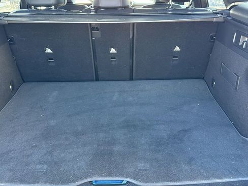 Used 2025 Mercedes-Benz GLC 300 GLC 300 image 17