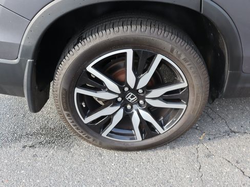 Used 2019 Honda Pilot Touring image 41