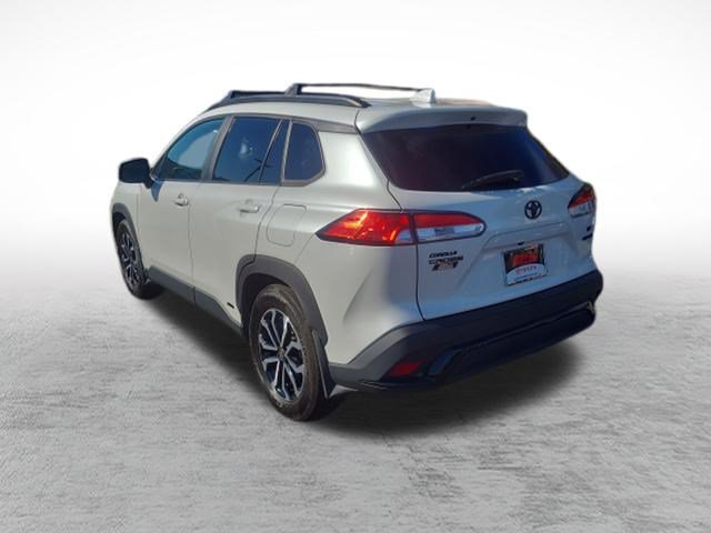 Certified 2024 Toyota Corolla Cross AWD Hybrid w/ Moonroof Package image 5