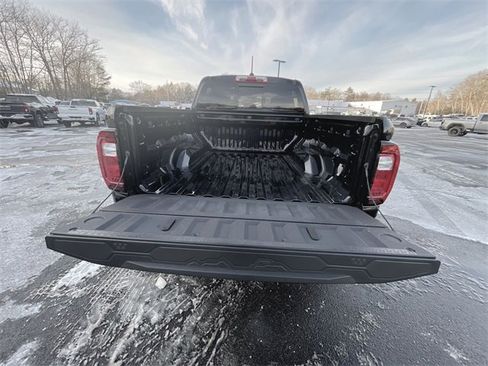 Certified 2024 GMC Canyon AT4 w/ AT4 Premium Package image 26