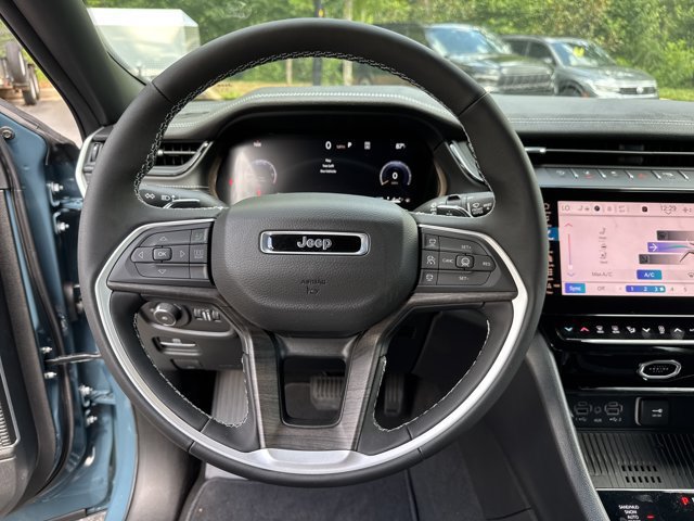 New 2026 Jeep Grand Cherokee Limited AWD/4WD image 25