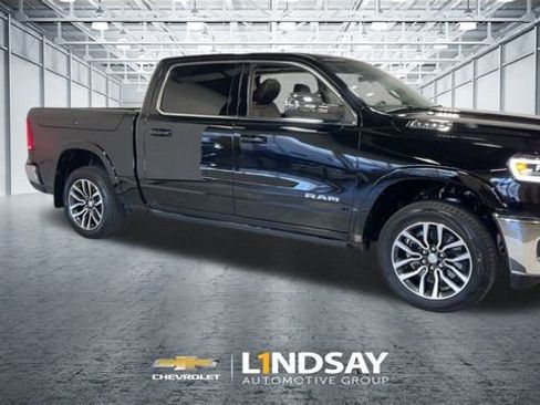 Used 2025 RAM 1500 Limited image 3