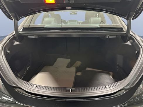 Certified 2019 Mercedes-Benz C 300 4MATIC Sedan image 11